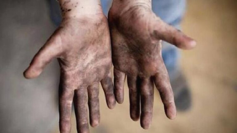 Alacak davalarında işçiyi ilgilendiren karar: Aynı iş kolundan iki farklı sendikaya üyeydi, Yargıtay kararı bozdu