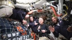 Artemis 2, hedefe ulaştı; Ay’a yapılan insanlı yolculukta en uzak mesafe rekoru kırıldı