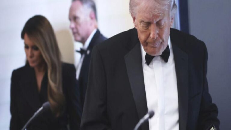 Beyaz Saray’da silah sesleri