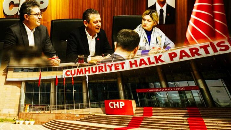 CHP’de yeni yol haritası hazırlığı: Kurumsal kimliğimize saldırılar sürüyor; belli bir sayıda milletvekili görevlendirerek tüm kadrolarla Anadolu’ya açılacağız