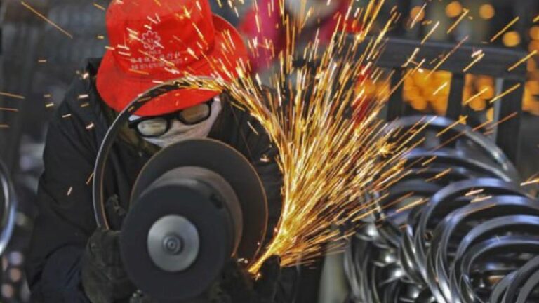 Çin’de fabrika faaliyetleri beklentileri aştı