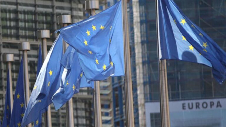 Euro Bölgesi’nde bileşik PMI 9 ayın en düşük seviyesinde 