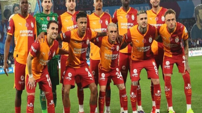 Galatasaraylı futbolcular,  Trabzonspor maçının ardından şampiyonluk yemini etti