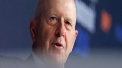 Goldman CEO’su: Resesyon ‘bir tweet mesafesinde’