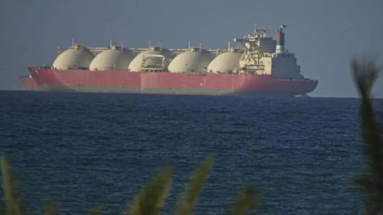 İran: Hürmüz Boğazı tamamen kontrolümüzde, geçişlere biz karar veririz