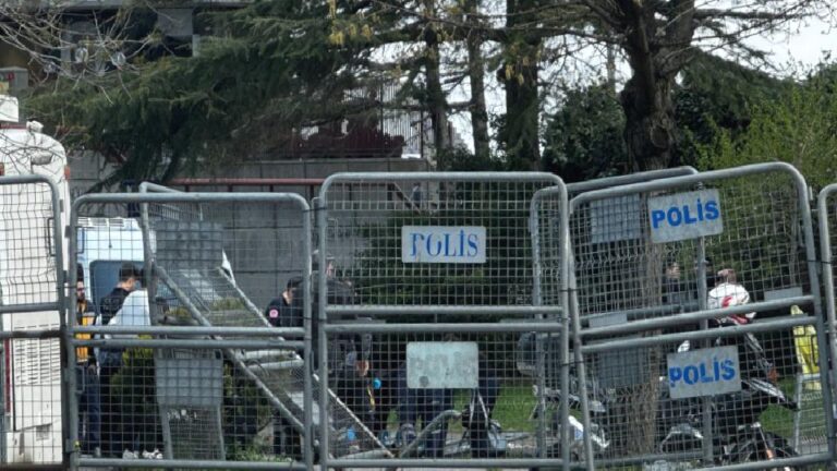 İsrail Başkonsolosluğu önünde silah sesleri