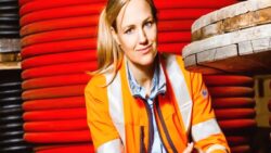 Kadınlar için iş güvenliği: Uygun iş kıyafeti neden önemli?