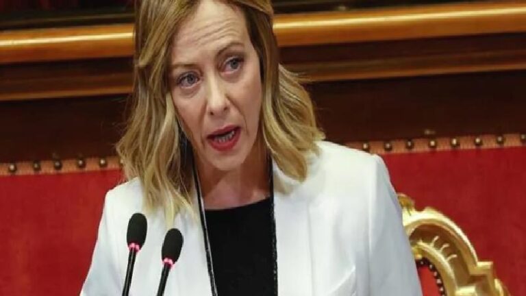 Meloni hükûmetinden ilginç göç tasarısı: Müvekkilini ülkesine gönder, primini al!