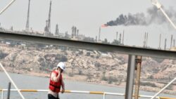 Petrol diplomasi umuduyla geriliyor