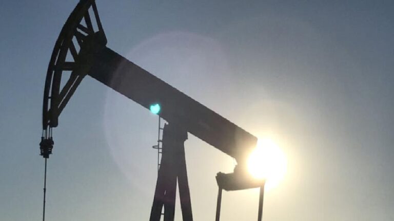 Petrolde 120 dolar eşiği aşıldı