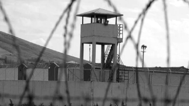 Sağlık, hukuk meslek örgütleri ve insan hakları derneklerinden ortak açıklama: Hapishanelerdeki insan hakları ihlallerine son verilmeli, tecrit uygulamasından vazgeçilmelidir