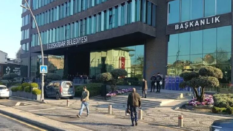 Şehir plancılarından Üsküdar operasyonuna tepki: Yürütülen sürecin, kamu hizmeti yürüten meslek insanlarını sindirmeyi amaçlayan bir çaba olduğunu kanıtlanmaktadır