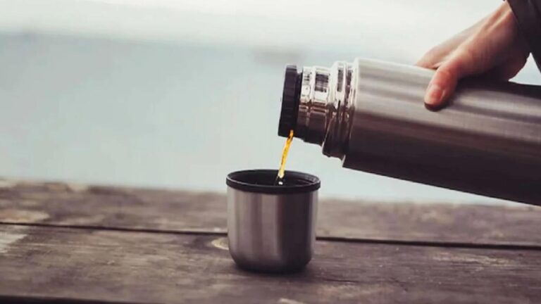 Sendikadan kampanya: İstifanı geri çek, termosu al!