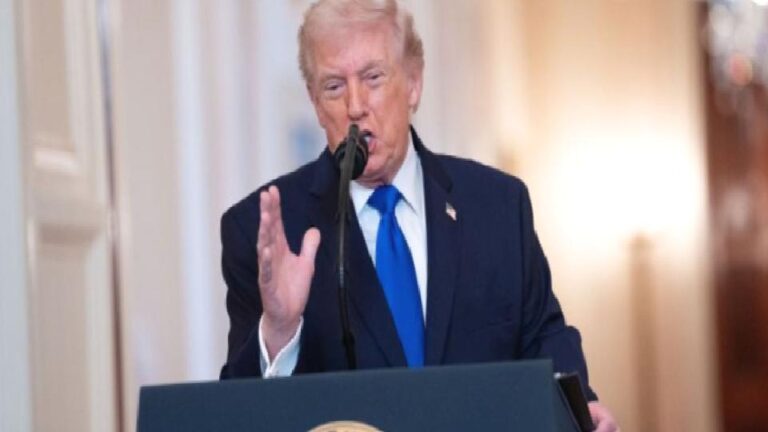 Trump’tan yeni ticaret hamlesi: İran’a silah sağlayan ülkelere gümrük vergisi