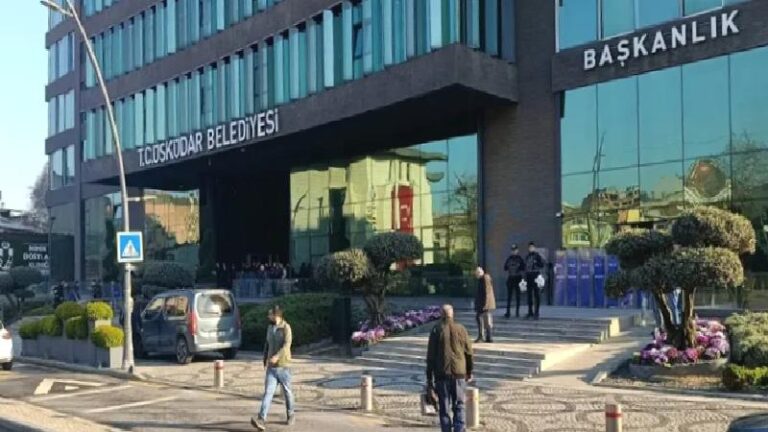 Üsküdar Belediyesi operasyonu: Aralarında Başkan yardımcısı ve Kent AŞ Genel Müdürü’nün de bulunduğu 9 kişi tutuklandı