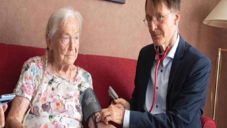 Vejetaryen Bakan’dan demansa karşı et tüketimi tavsiyesi