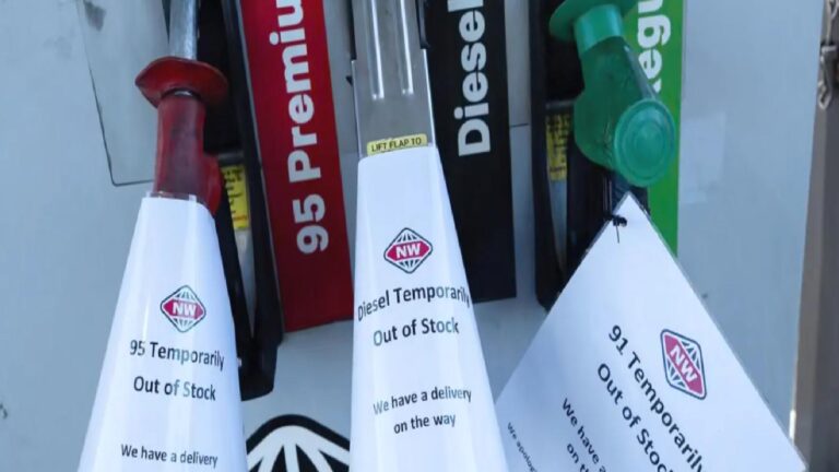 Yeni Zelandalı doktor “Sorumlusu onlar” dedi; artan ulaşım masraflarının faturasını ABD Büyükelçiliği’ne gönderdi