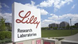 ABD’li ilaç devi Eli Lilly üç aşı şirketini satın alıyor