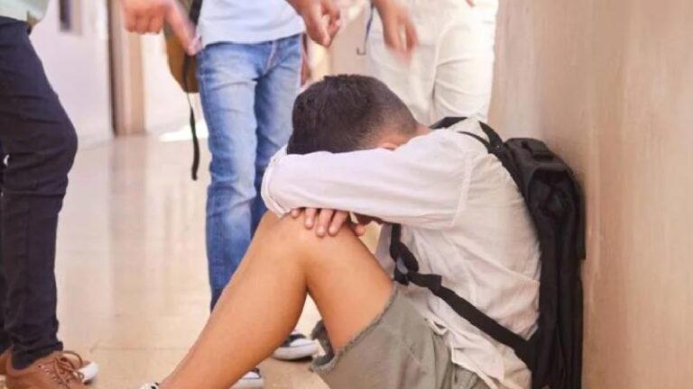 Akran zorbalığı için harekete geçildi: Aile ve Sosyal Hizmetler Bakanlığı’ndan yapay zeka destekli denetim; BTK’dan kapsamlı saha çalışması