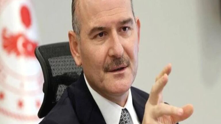 Cumhuriyet yazarı Pehlivan: Soylu’nun arşivi; FETÖ soruşturması yürüten başsavcıyı aradı “bir damar buldun gidiyorsun, kes artık” dedi