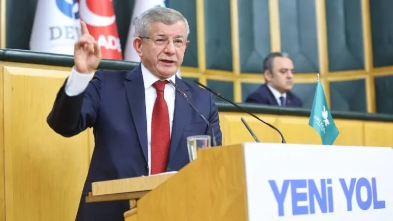 Davutoğlu: Parlamenter sistemi yeniden kuracağız