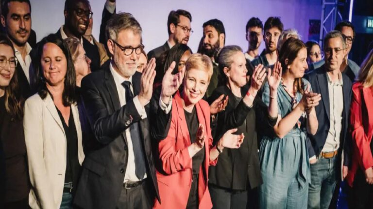 Fransa’da 2027 yarışı şimdiden kalabalık: Yaklaşık 30 isim aşırı sağı durdurmak için adaylığı değerlendiriyor