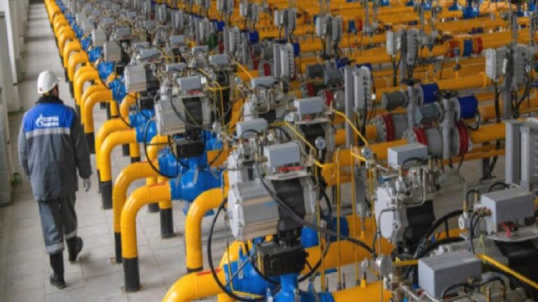 Gazprom: Avrupa’nın doğalgaz depolarındaki doluluk tarihi düşük seviyede