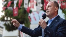 Mersin Büyükşehir Belediye Başkanı Vahap Seçer’den kutultay çağrısı: Partinin seçilmiş Genel Başkanı Özgür Özel’dir