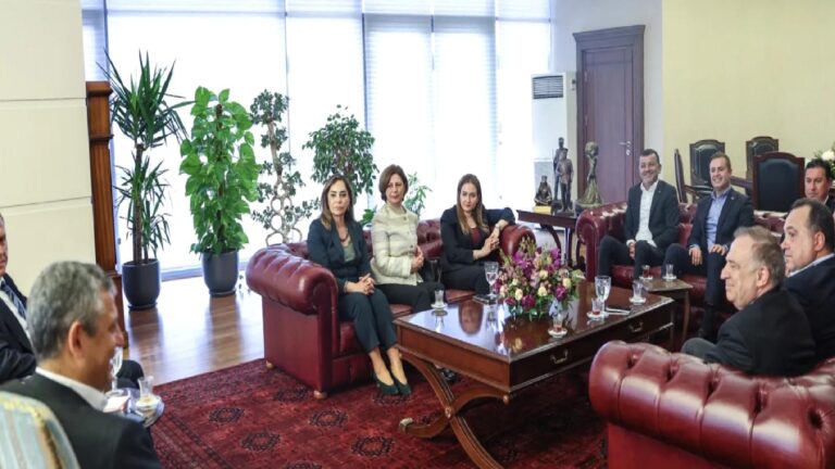 Mutlak butlan kararı ardından CHP’de görüşme trafiği: Büyükşehir Belediye Başkanları toplantısı başladı