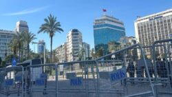 Özgür Özel’in İzmir Cumhuriyet Meydanı’ndaki mitingine valilik yasağı: Meydan kapatıldı, TOMA’lar ve gözaltı araçları getirildi