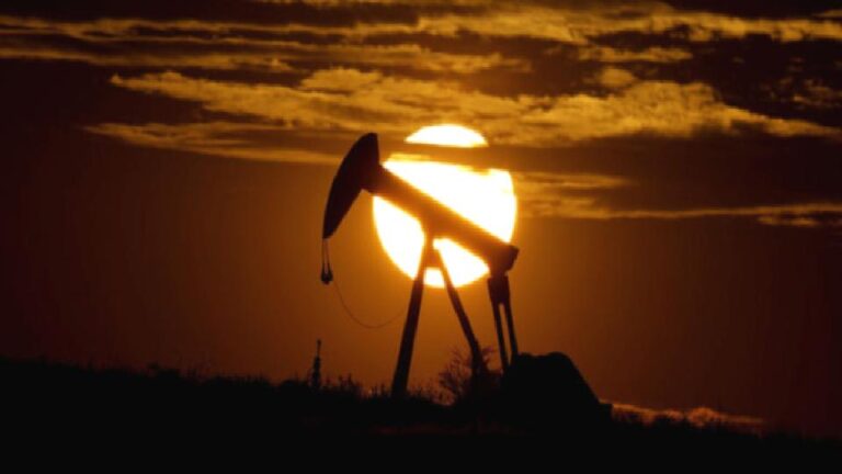 Petrol anlaşma umuduyla sert düştü