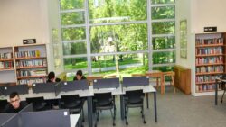 Sezai Karakoç Kütüphanesi yenilenen yüzüyle yeniden hizmete açıldı