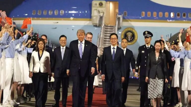 Trump’ın bugün başlayan tarihi Çin ziyaretinde hangi konular gündemde?