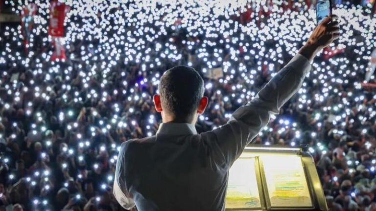 CHP lideri Özel, sahada: Ara seçim yapılacak beldelerde çalışmalar yürütecek; 2 günde 5 mitinge katılacak