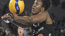 Fenerbahçe Medicana, Eczacıbaşı’ndan milli oyuncu Sinead Jack Kısal’ı transfer etti