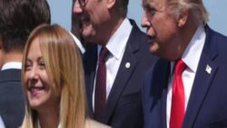 Fotoğraf krizi büyüyor: Trump’tan Meloni için “Popülerliğini artırmak için arkadaş olmak istiyor” yorumu