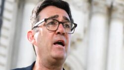 İngiltere’de başbakanlık için adaylığını açıklayan Andy Burnham kimdir?