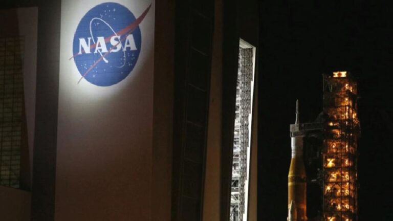 NASA, Artemis III’te aya gidecek mürettebatını açıkladı