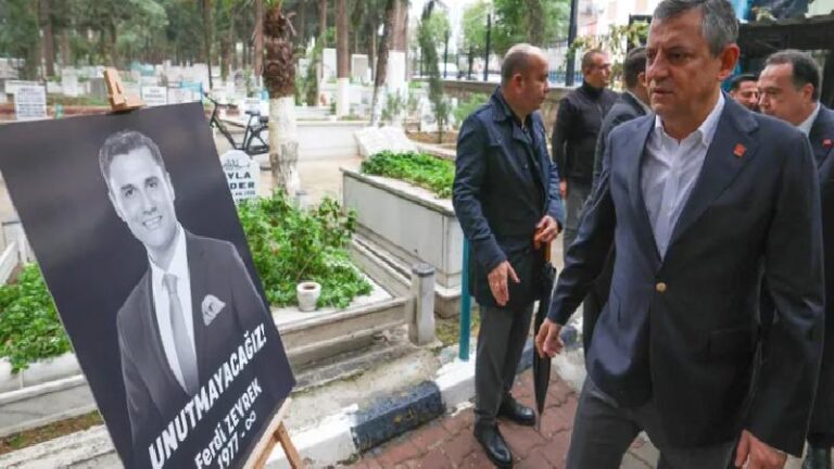 Özgür Özel, Ferdi Zeyrek anmasında: Bu büyük acıya, onun yokluğuna katlanmak kolay değil