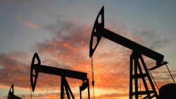 Petrol çatışmaların etkisiyle yükseldi