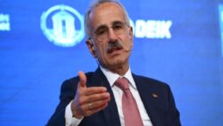 Uraloğlu: Hürmüz’deki Türk gemilerinin tamamı güvenle çıkış yaptı