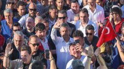 A takımı anketleri inceledi: Özgür Özel’in mutlak butlan karşıtı politikası destekleniyor, Mansur Yavaş’ın birlikte hareket etmesi isteniyor