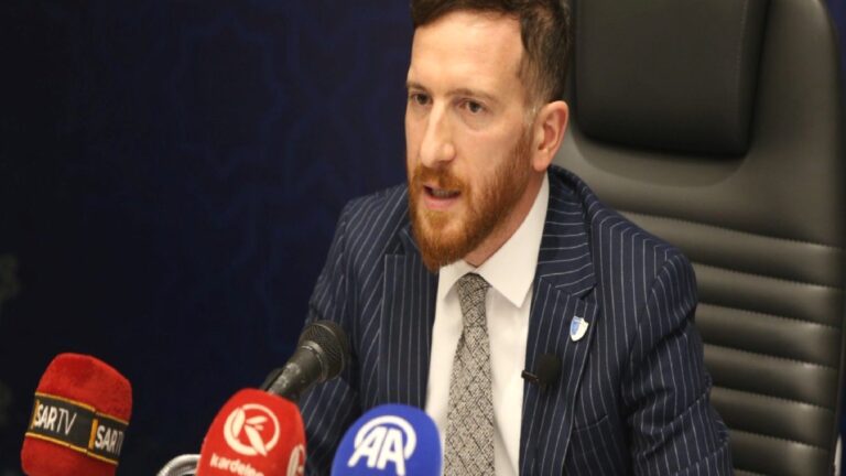 Ahmet Dal: “Türk futboluna renk katmaya geliyoruz”