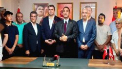 Başarır: Birileri tutuklanmamızı, dokunulmazlığımızın kalkmasını çok istiyor kafama takmıyorum, yolumuza bakıyoruz