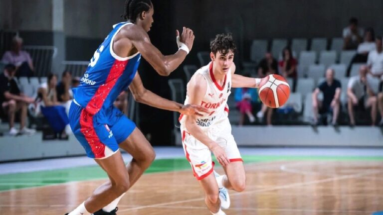 Ömer Kutluay: “Basketbola olan sevgim sayesinde yorulmuyorum”