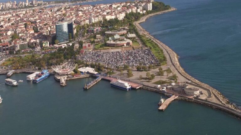 Tartışmaların odağındaki Kadıköy Rıhtım Camii projesinin temeli gelecek hafta atılıyor