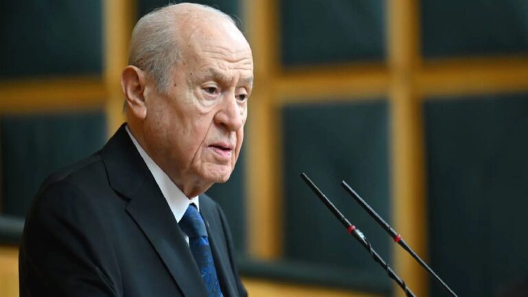 AKP kulisleri: Bahçeli’nin “umut hakkı” sözleri rahatsızlık yarattı, çerçeve yasanın 400 oyla kabul edilmesi isteniyor