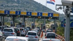 Almanya’dan Türkiye’ye doğru yola çıktılar: Eşini Hırvatistan’da bir benzinlikte unuttu!
