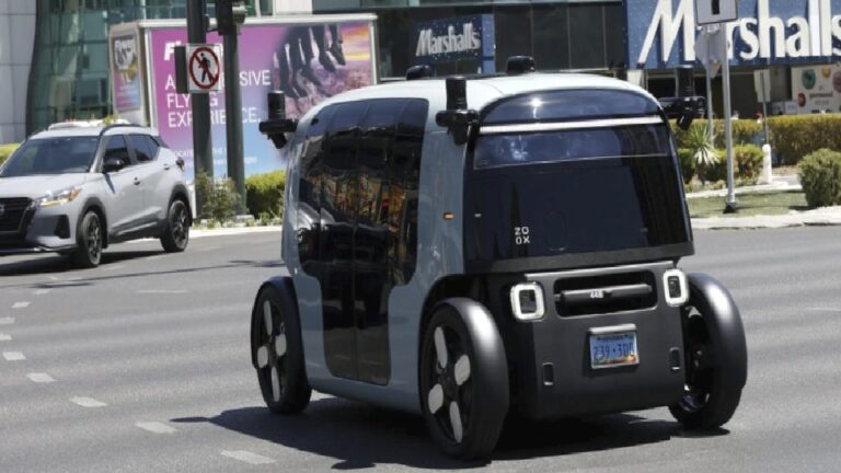 Amazon’un Zoox’u ücretli robotaksi hizmetine başlıyor