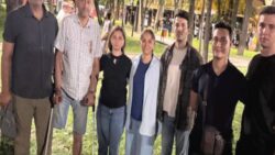 İhraç edilen teğmenler, er şehit aileleri ve gazilerin eylemine destek verdi